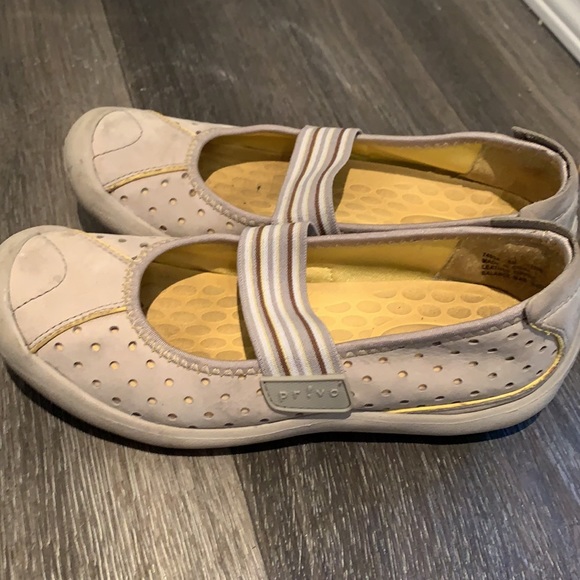 Privo Mary Janes - Picture 2 of 6